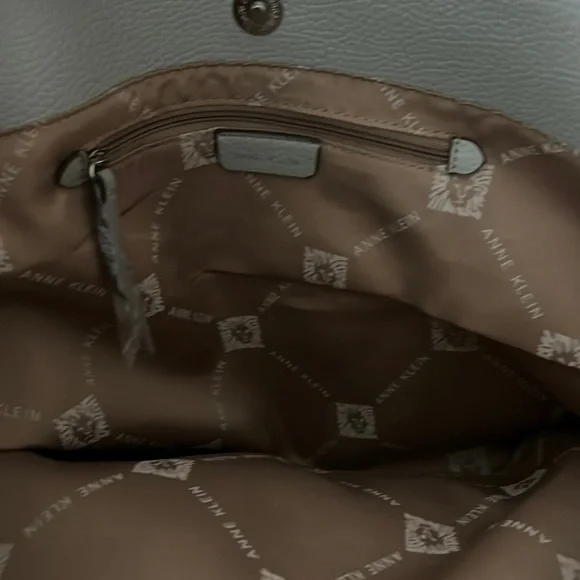 Nice Anne Klein Light Gray  Tote Shoulder Bag, Classic Career Work Office Purse - Picture 2 of 10
